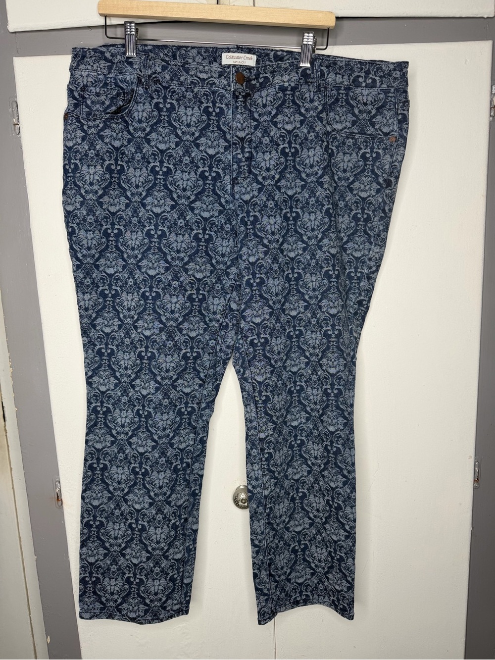 coldwater creek women damask Tapestry floral embossed jeans size 20